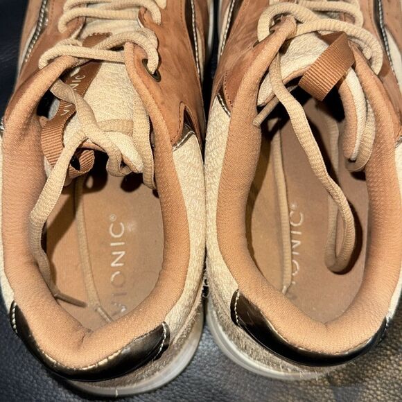 Vionic Nova Brown/Macaroon Nubuck Casual Sneakers - Picture 5 of 12